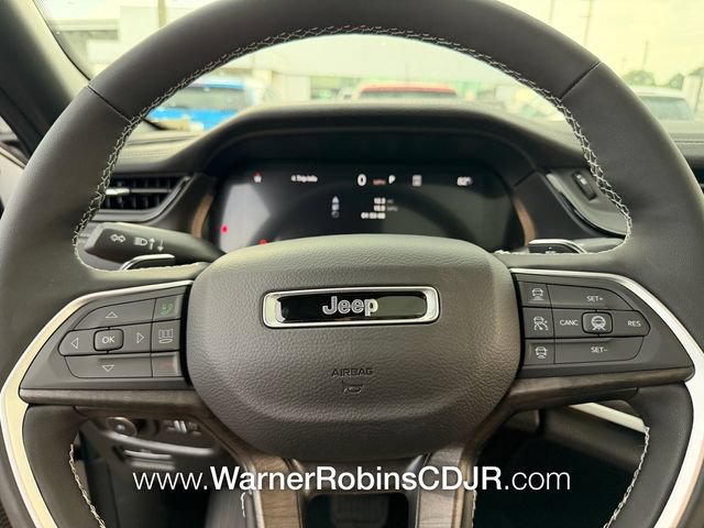 New 2026 Jeep Grand Cherokee Limited w/ Limited Altitude Package RWD image 25