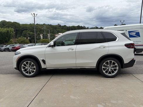 Used 2026 BMW X5 sDrive40i w/ Premium Package RWD image 5