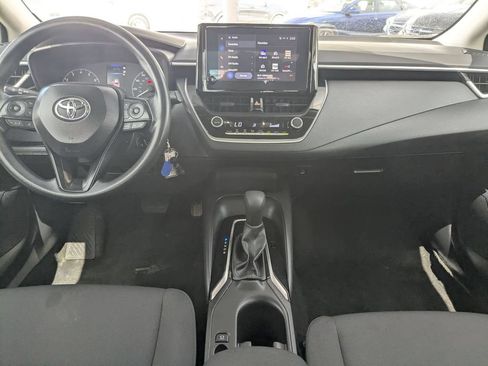 Used 2025 Toyota Corolla LE FWD image 23