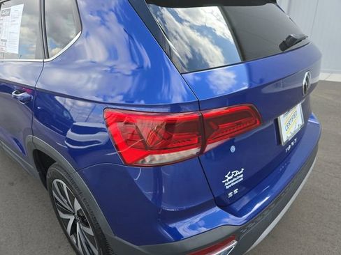 Used 2022 Volkswagen Taos SE w/ Panoramic Sunroof Package image 26