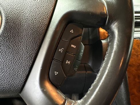 Used 2007 Chevrolet Avalanche LTZ w/ LTZ Preferred Equipment Group image 20