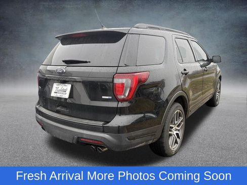 Used 2018 Ford Explorer Sport image 4