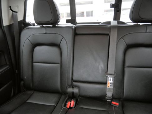 Used 2015 GMC Canyon SLT w/ Driver Alert Package image 13