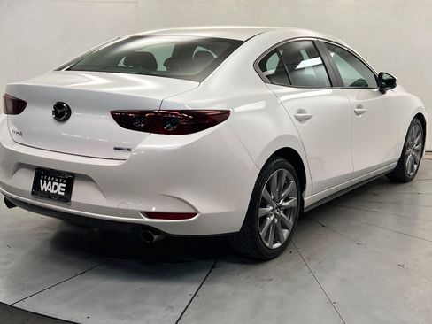 Used 2020 MAZDA MAZDA3 Sedan w/ Select Package FWD image 6