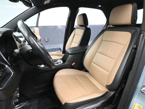 Used 2022 Chevrolet Equinox Premier image 26