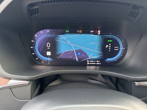 Used 2024 Volvo XC60 T8 Plus w/ Protection Package Premier image 27