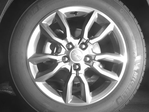 Used 2024 GMC Terrain SLT image 12