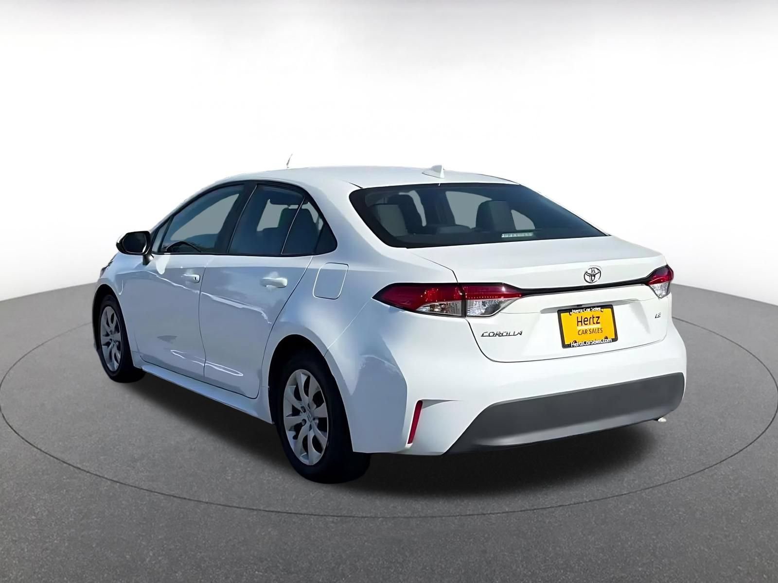 Used 2025 Toyota Corolla LE FWD image 10