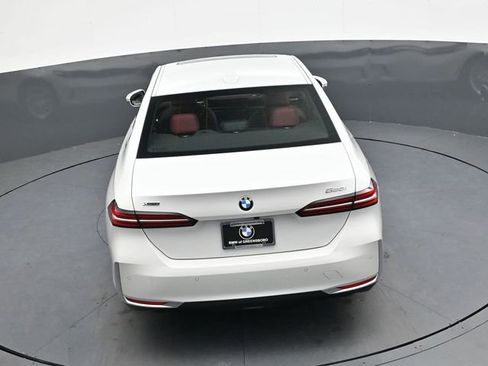 Used 2025 BMW 530i xDrive w/ Premium Package image 21