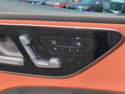 Used 2024 Mercedes-Benz C 300 4MATIC Sedan image 18