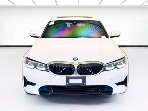 Used 2022 BMW 330i Sedan w/ Driving Assistance Package image 2