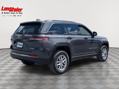 New 2025 Jeep Grand Cherokee Laredo X image 3