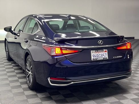 Certified 2023 Lexus ES 300h w/ Premium Package FWD image 7