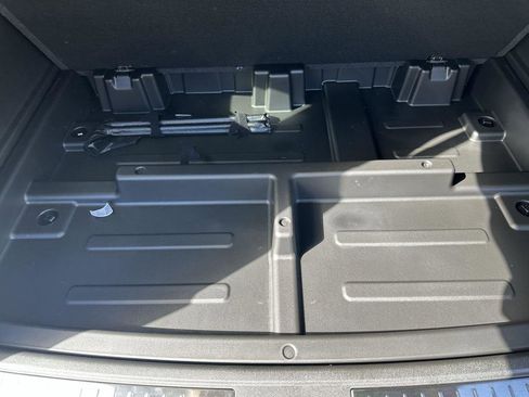 New 2026 Chevrolet Suburban High Country w/ Sun And Tow Package image 28