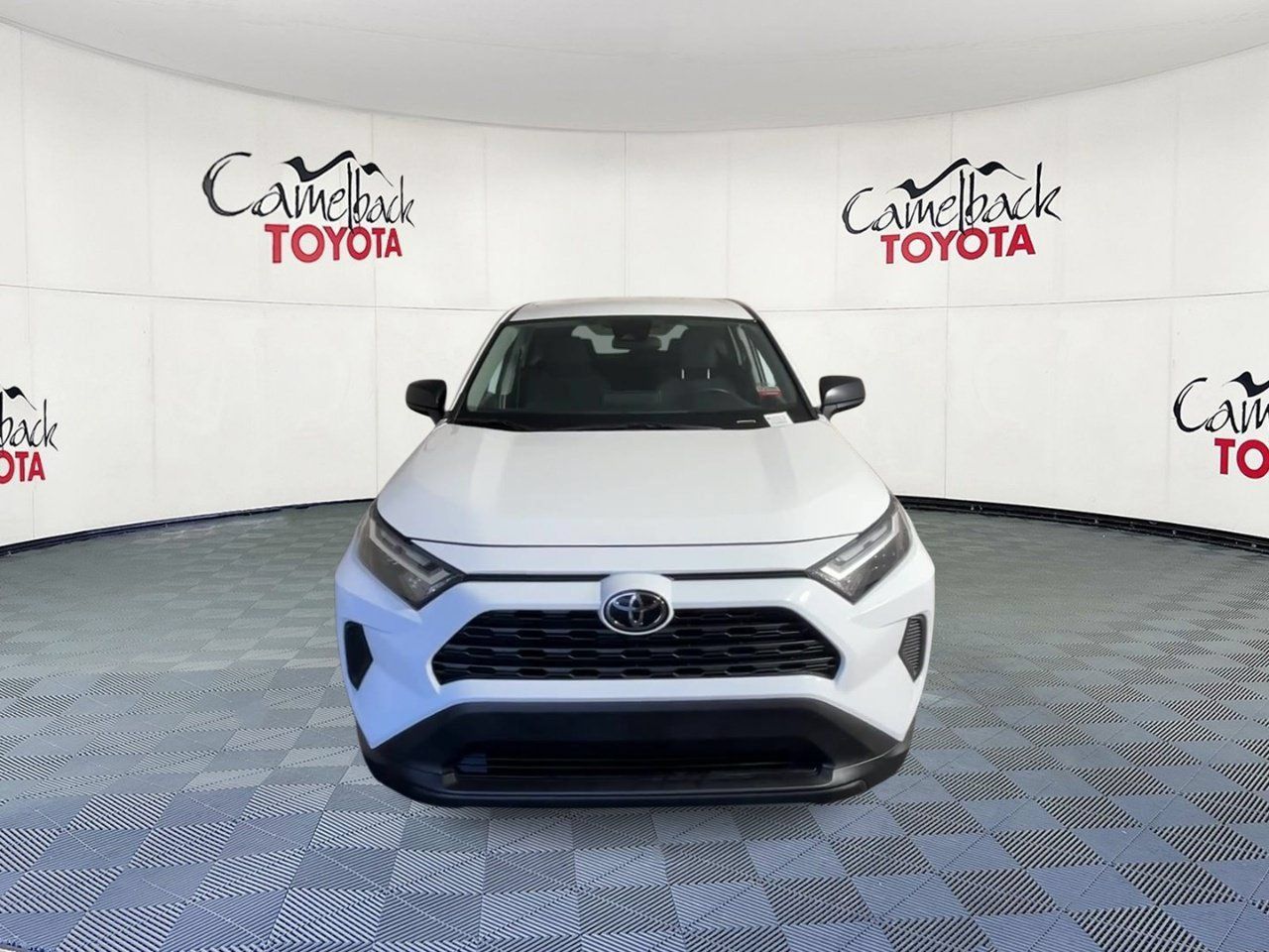 Used 2025 Toyota RAV4 LE FWD image 5