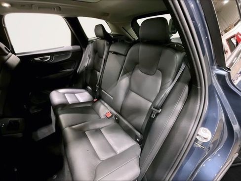 Certified 2025 Volvo XC60 B5 Plus image 27