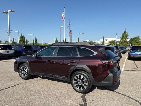 Used 2023 Subaru Outback Limited AWD/4WD image 6