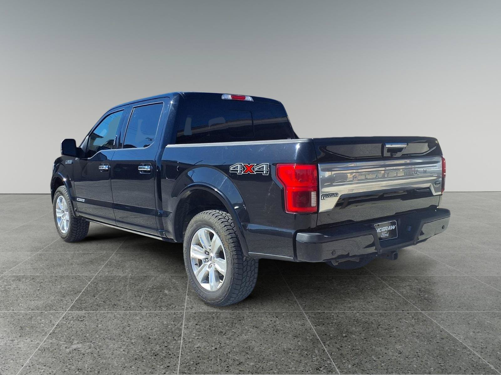 Used 2020 Ford F150 Platinum w/ Equipment Group 701A Luxury AWD/4WD image 3