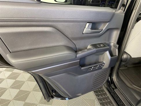 Used 2025 Toyota 4Runner TRD Off-Road image 26