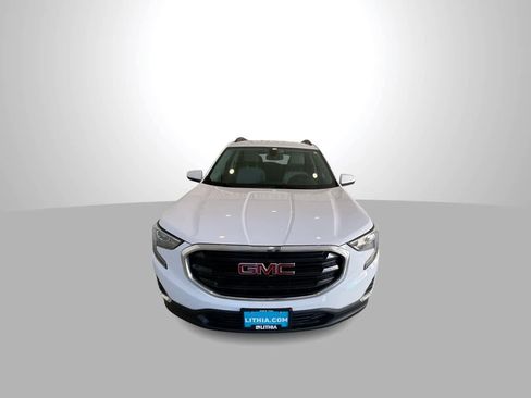 Used 2018 GMC Terrain SLE w/ Driver Convenience Package image 3