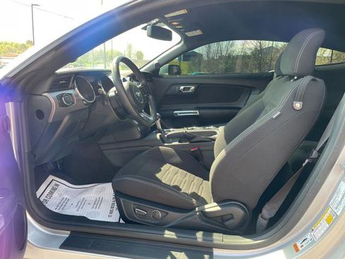 Used 2015 Ford Mustang GT RWD image 15