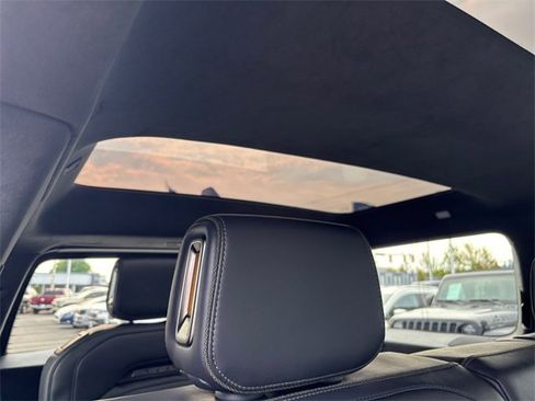 Used 2023 Rivian R1S Launch Edition image 40