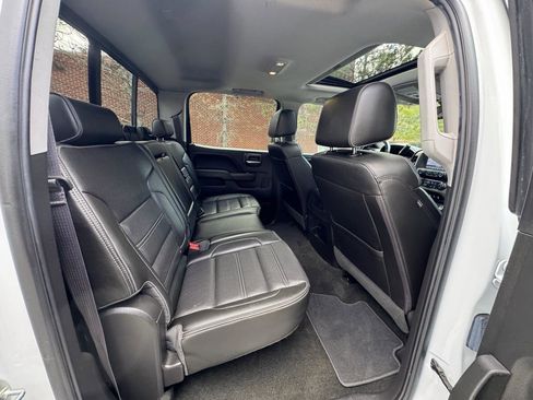 Used 2017 GMC Sierra 1500 Denali w/ Denali Ultimate Package AWD/4WD image 12