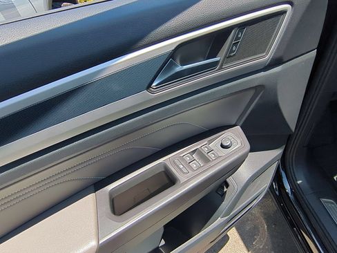 Used 2022 Volkswagen Atlas SEL R-Line AWD/4WD image 23