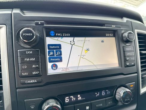 Used 2018 Nissan Titan SV w/ SV Convenience Package AWD/4WD image 15