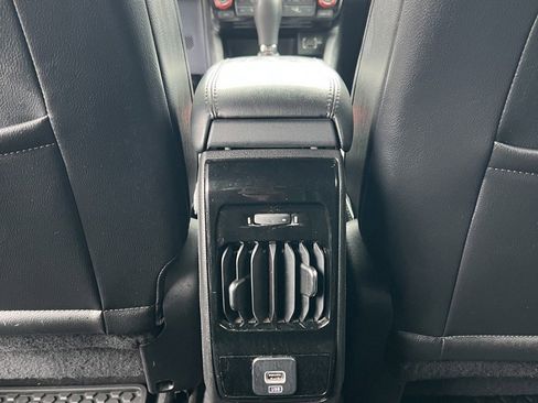 Used 2023 Jeep Compass Trailhawk image 16