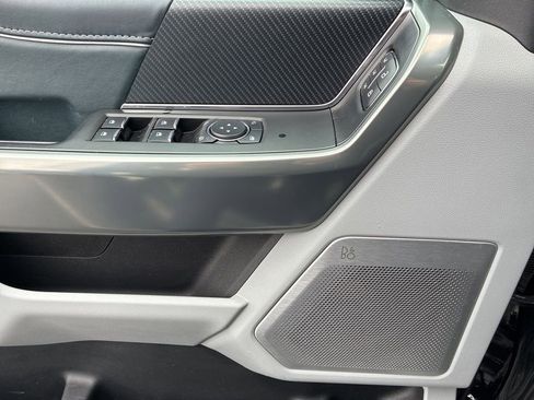 Used 2023 Ford F150 Limited image 27