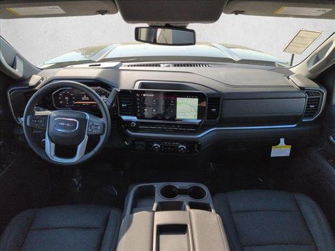 New 2026 GMC Sierra 2500 SLT image 15