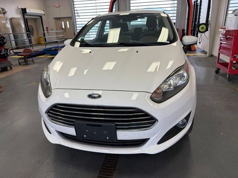 Used 2019 Ford Fiesta SE w/ Equipment Group 201A FWD image 6