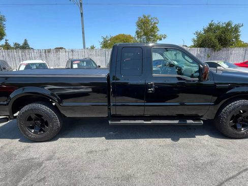 Used 2006 Ford F250 XLT image 8