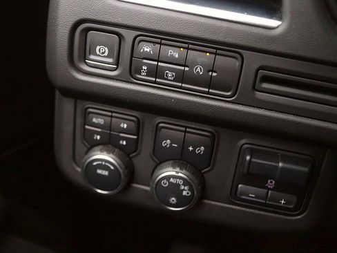 Used 2024 Chevrolet Tahoe RST w/ Luxury Package image 27