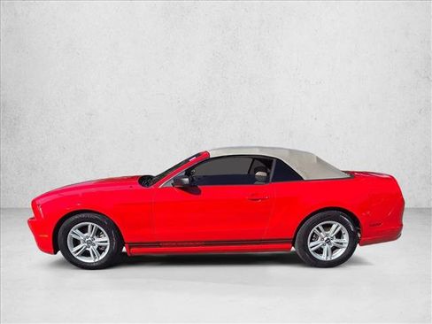 Used 2014 Ford Mustang Convertible w/ Equipment Group 102A image 8