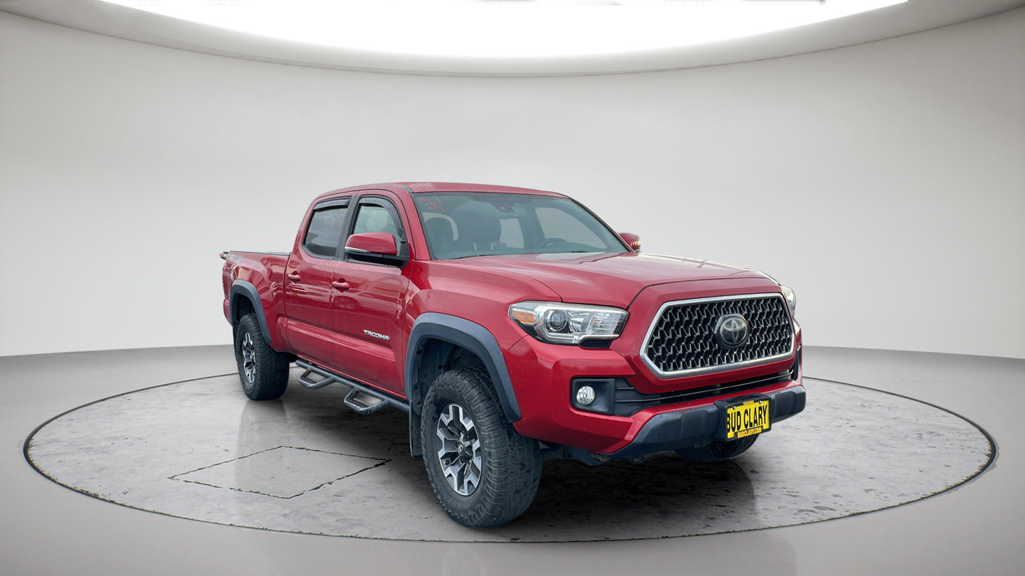 Used 2018 Toyota Tacoma TRD Off-Road w/ Technology Package AWD/4WD image 3