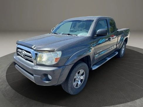 Used 2010 Toyota Tacoma 4x4 Access Cab V6 image 1
