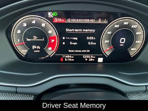 Used 2025 Audi SQ5 Premium Plus image 19