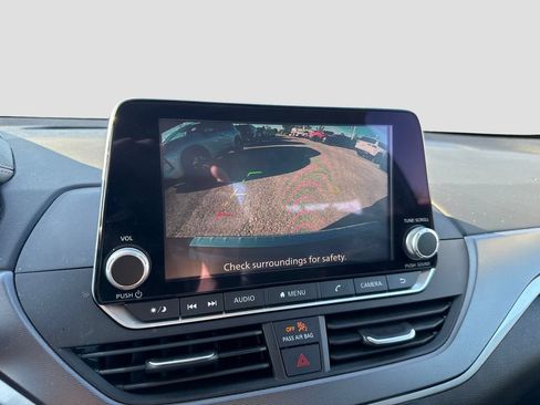 Used 2023 Nissan Altima 2.5 SR FWD image 18