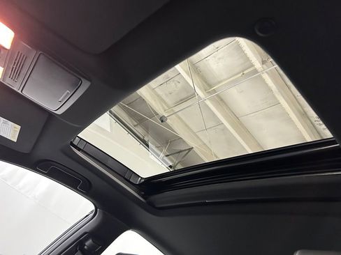 Used 2022 Honda Accord Sport image 18