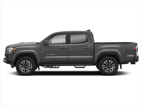 Used 2023 Toyota Tacoma TRD Sport AWD/4WD image 3