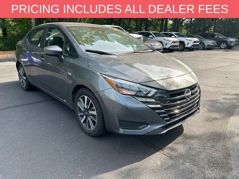 Used 2025 Nissan Versa SV FWD image 1