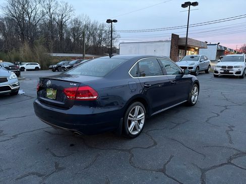Used 2013 Volkswagen Passat 3.6 SE image 6