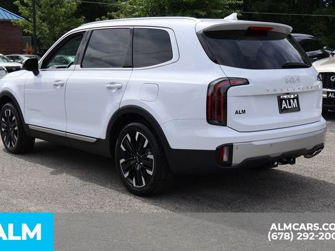 Used 2024 Kia Telluride SX w/ Towing Package FWD image 9