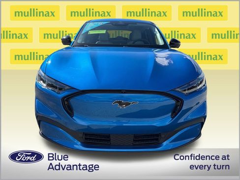 Certified 2025 Ford Mustang Mach-E Premium image 11