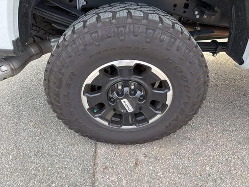 Used 2025 Ford F250 Lariat w/ Lariat Ultimate Package image 26