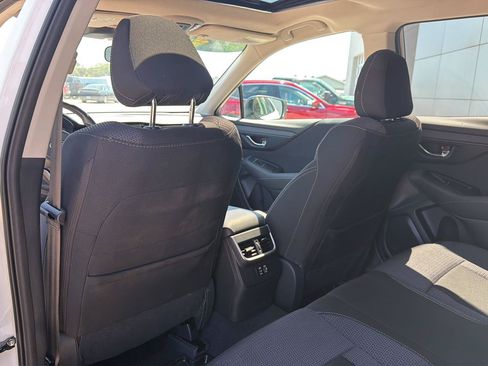 Used 2025 Subaru Outback Premium AWD/4WD image 20