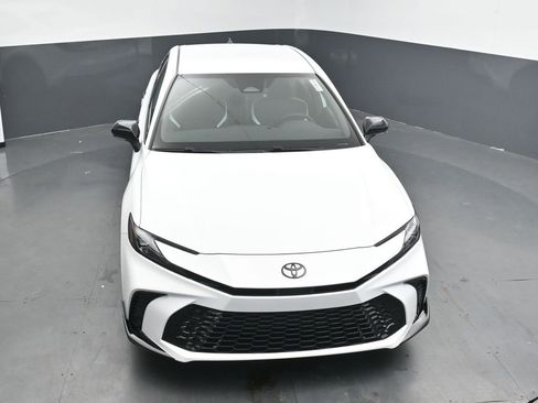 New 2026 Toyota Camry Hybrid FWD image 22