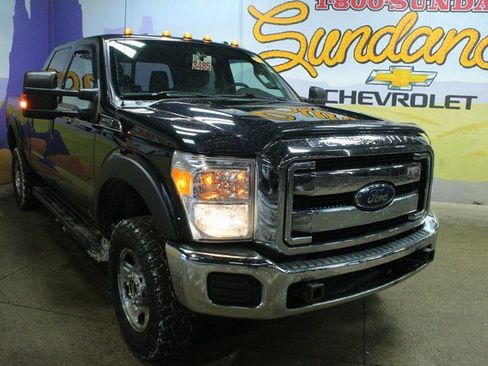 Used 2016 Ford F250 XLT w/ XLT Interior Package image 2